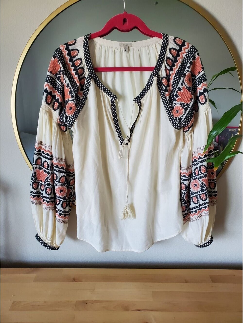 Ecote Embroidered Sleeve Blouse S